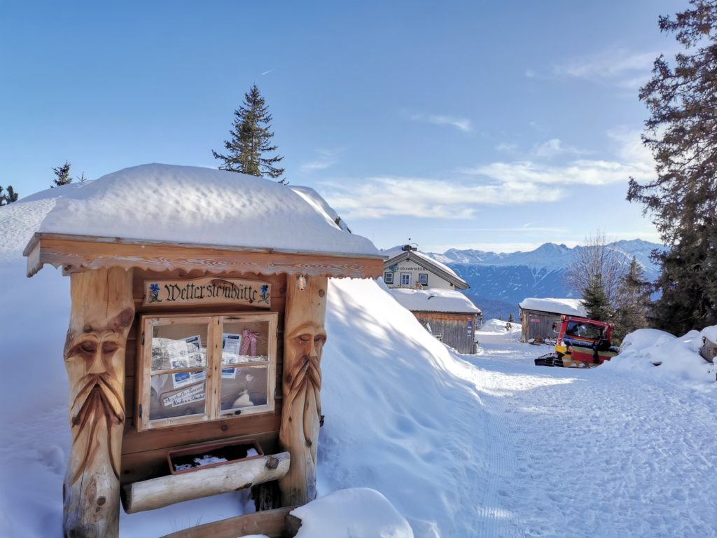 Winterhütte in den Alpen: Die Wettersteingebirge ist eine der wenigen Hütten zum Übernachten im Winter