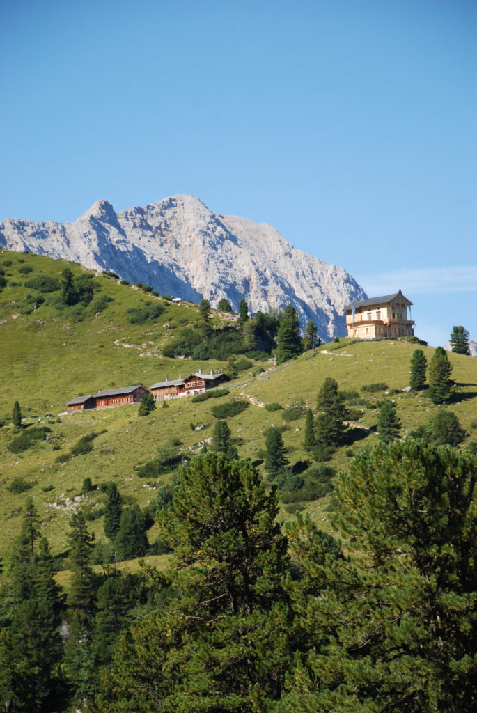 Das Schachenhaus im Wettersteingebirge