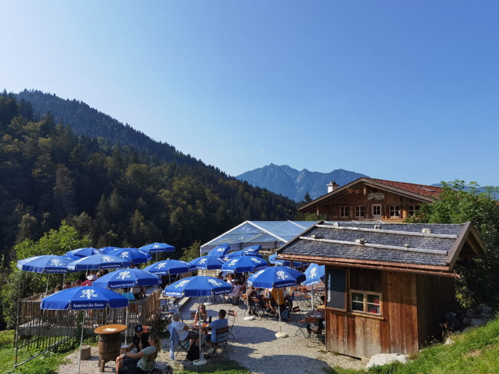 Wettersteingebirge Hütten - hier am Fuße der Zugspitze in Garmisch Partenkirchen
