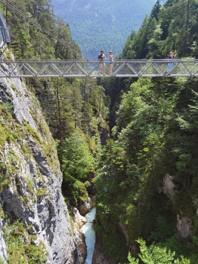 Gehört zu den Wettersteingebirge Sehenswürdigkeiten: Die Leutaschklamm
