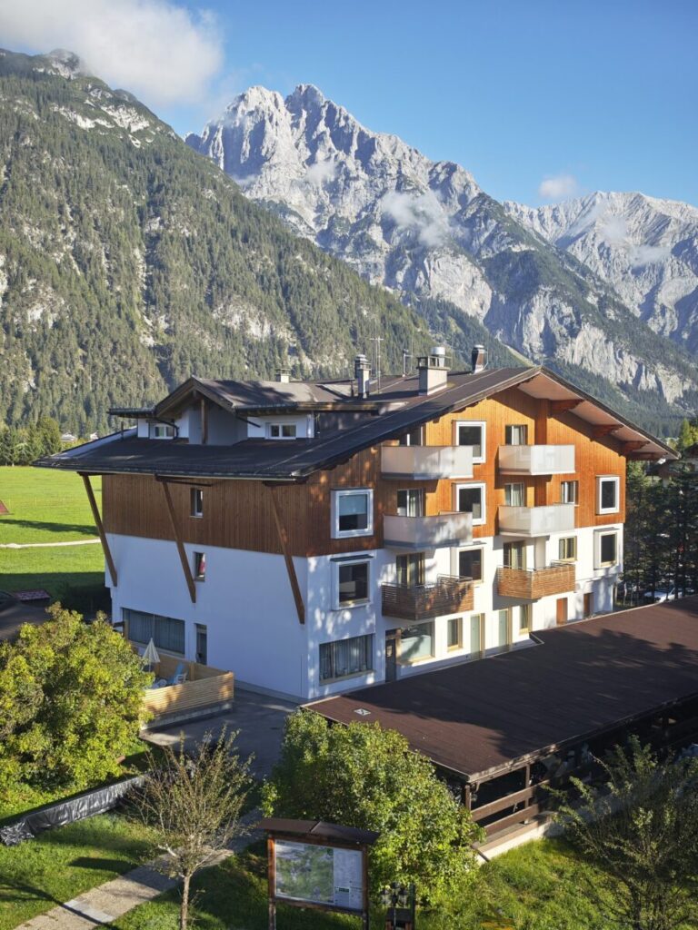 Der Leutascherhof mit seiner Biolodge - perfekt für einen Urlaub im Wettersteingebirge