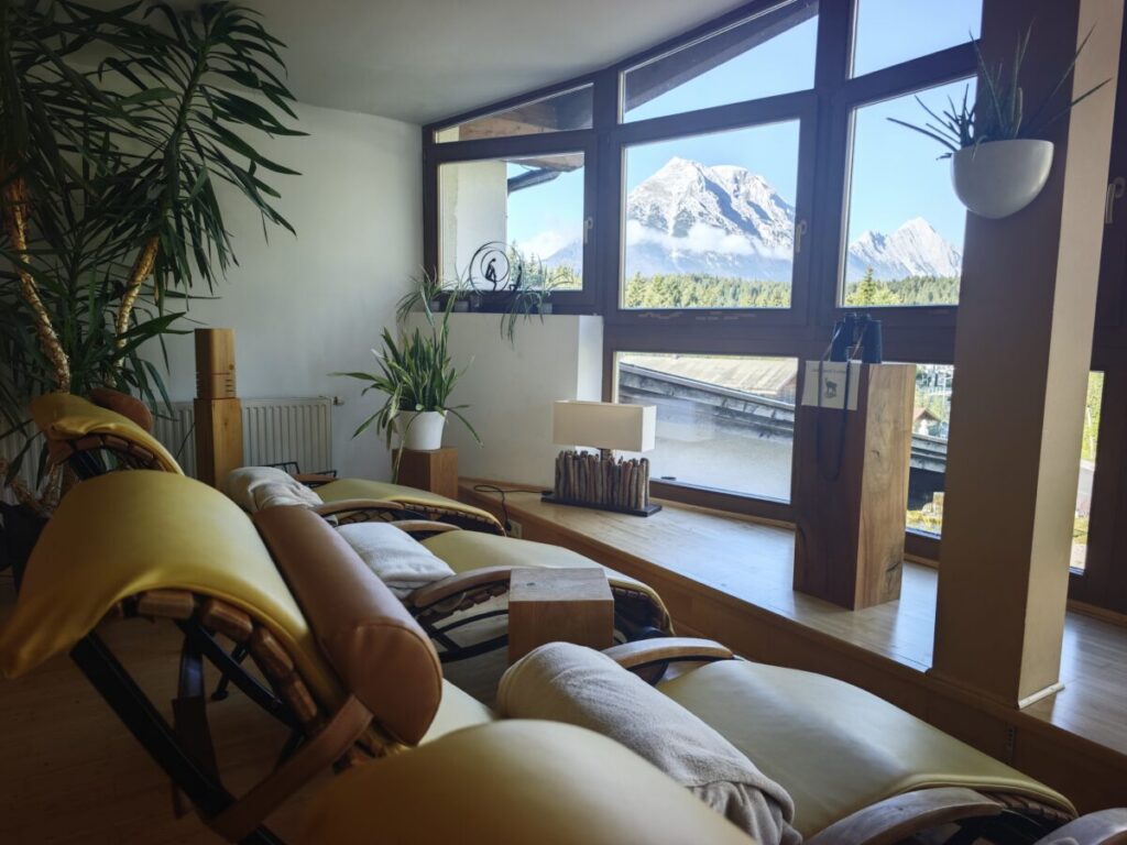 Die Wohlfühlalm im Leutascherhof - Wellness mit Ausblick auf die Berge